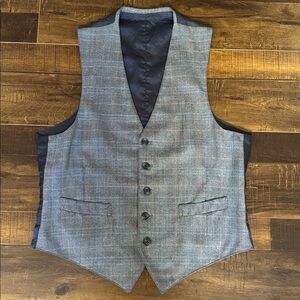Source Unknown Gray Men's Vest